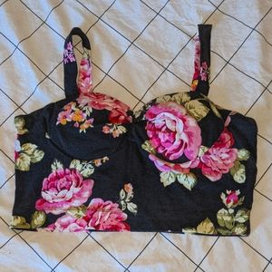 🦋2/$25🦋 Seductions floral crop bustier top